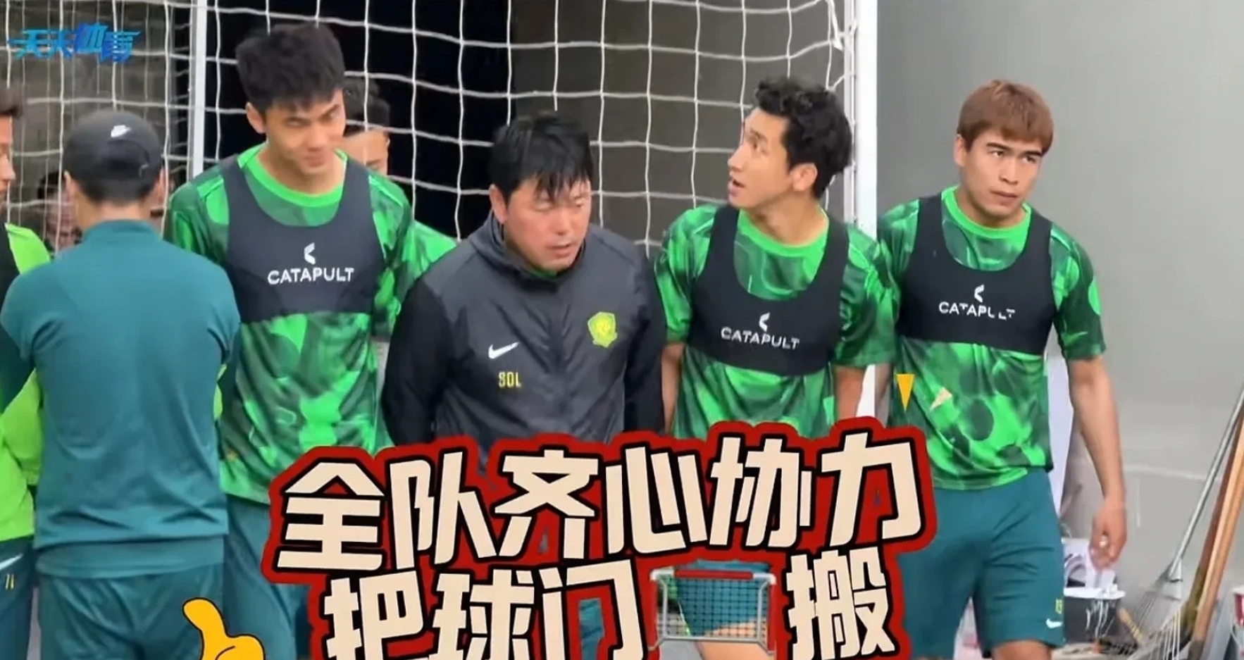 中场组织发挥稳定，为前锋输送好球