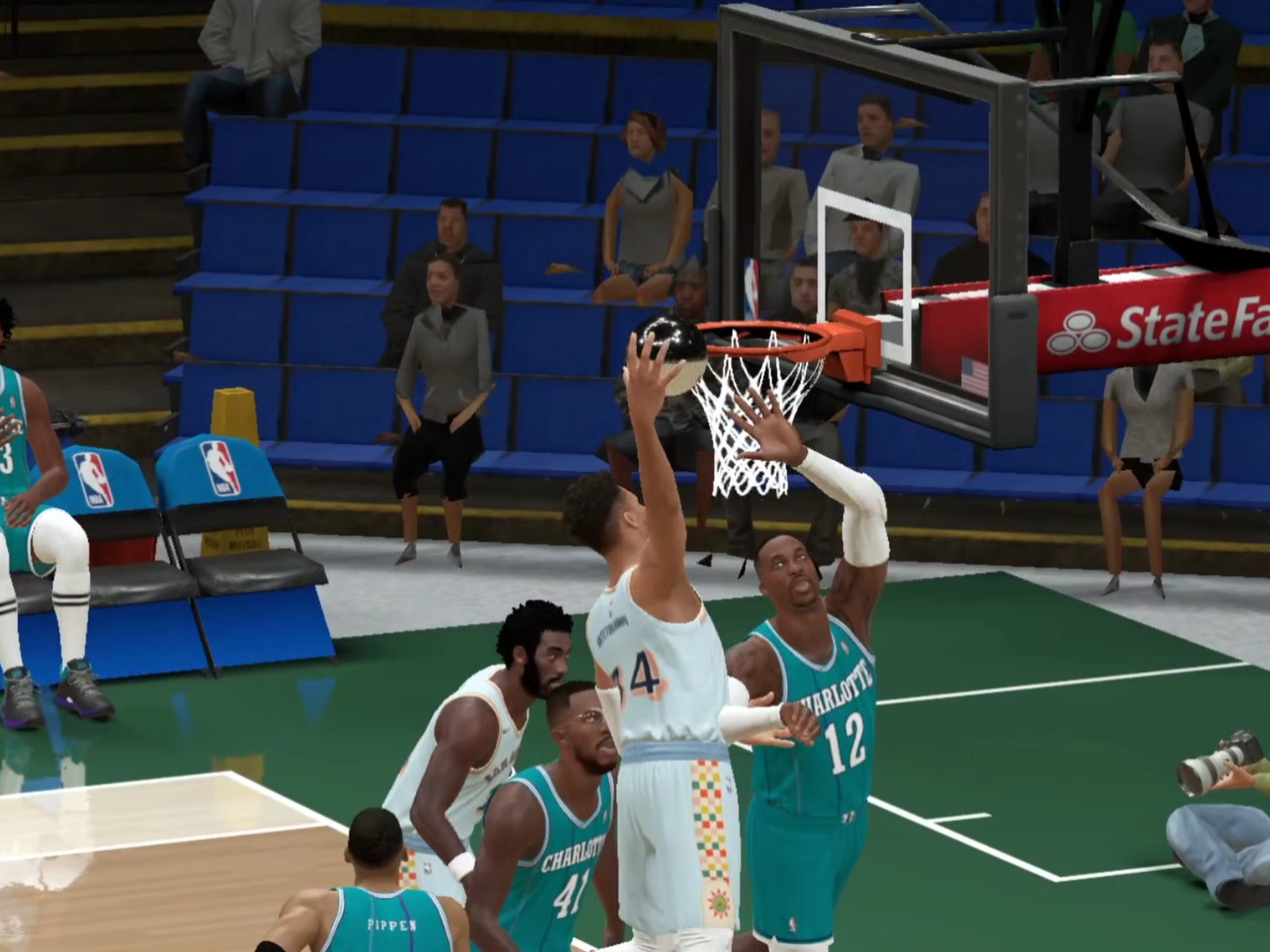 替补球员在比赛中绝杀，成为全场焦点