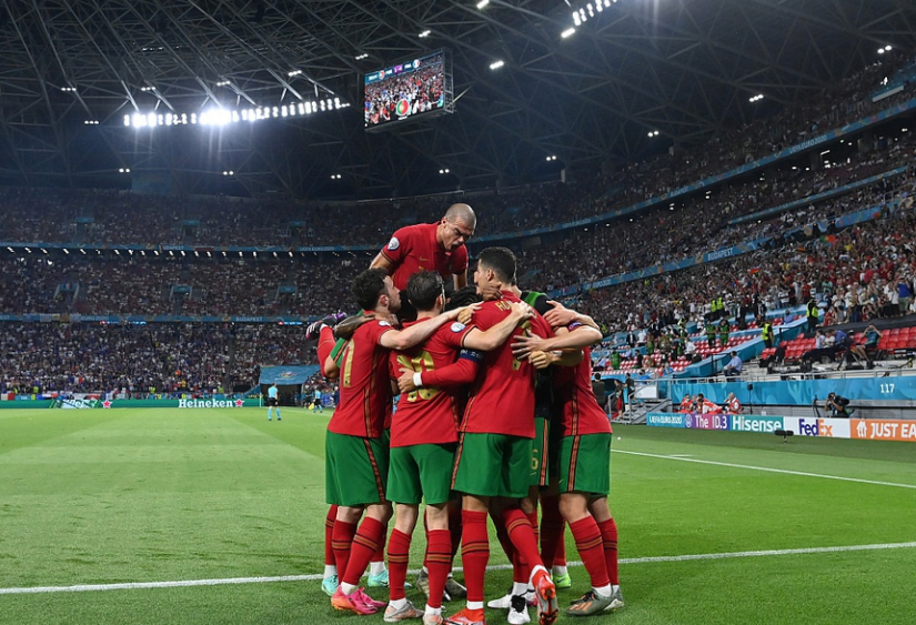 秩序不断：亚洲顶级球队比赛强强对决的简单介绍