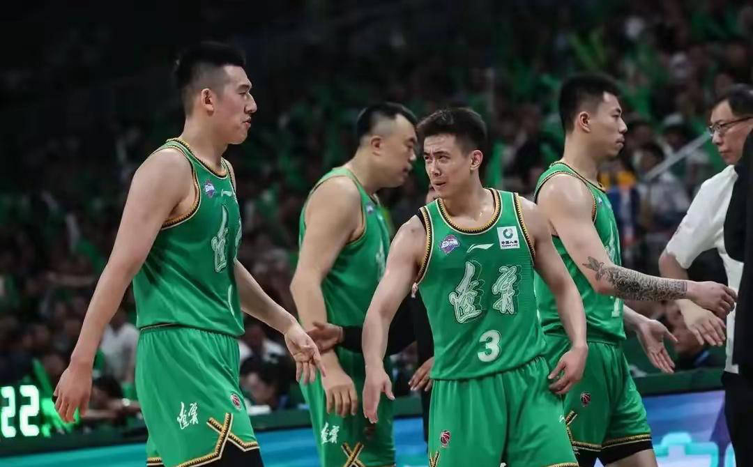 勇士队再签一位外援，提升进攻实力的简单介绍