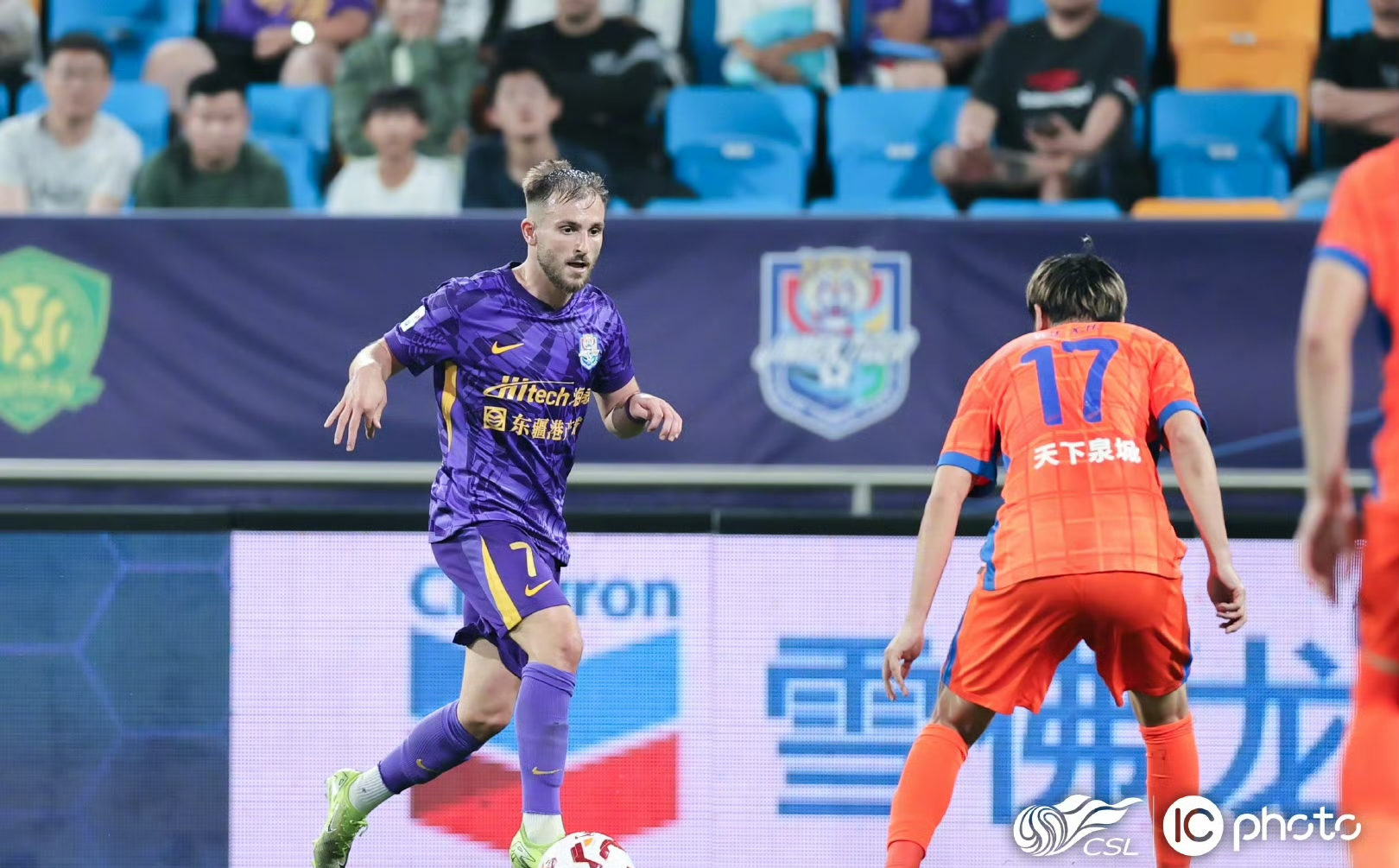 山东鲁能门将表现出色，助球队逆转胜利