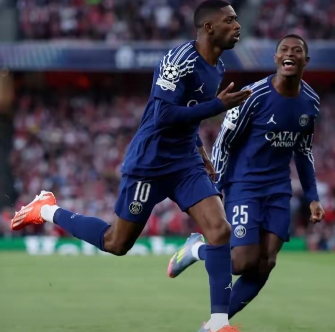 包含巴黎圣日耳曼中场大将状态火爆，一场不落的好表现的词条