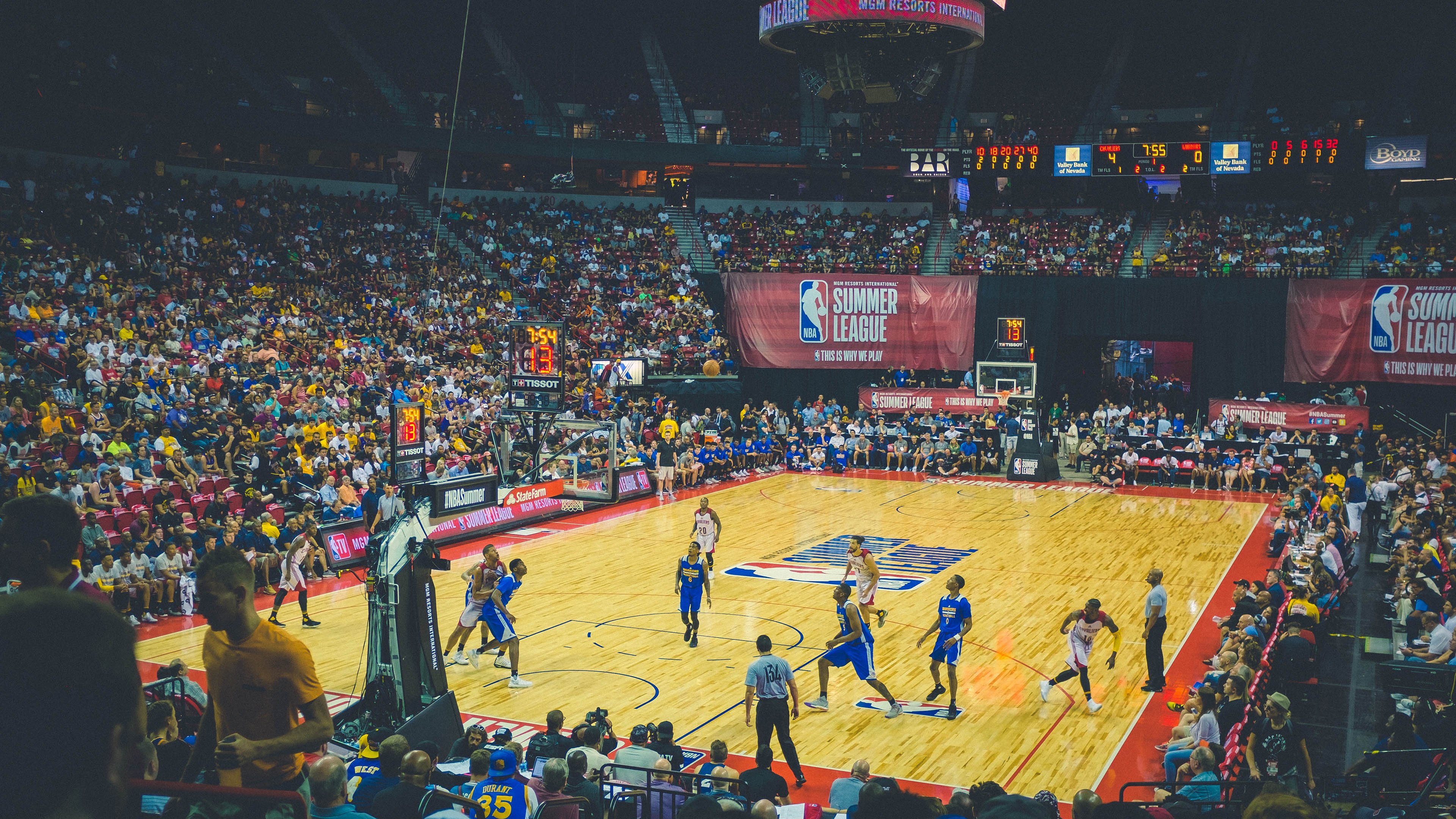 年度焦点之战之夜，浓眉硬仗之王