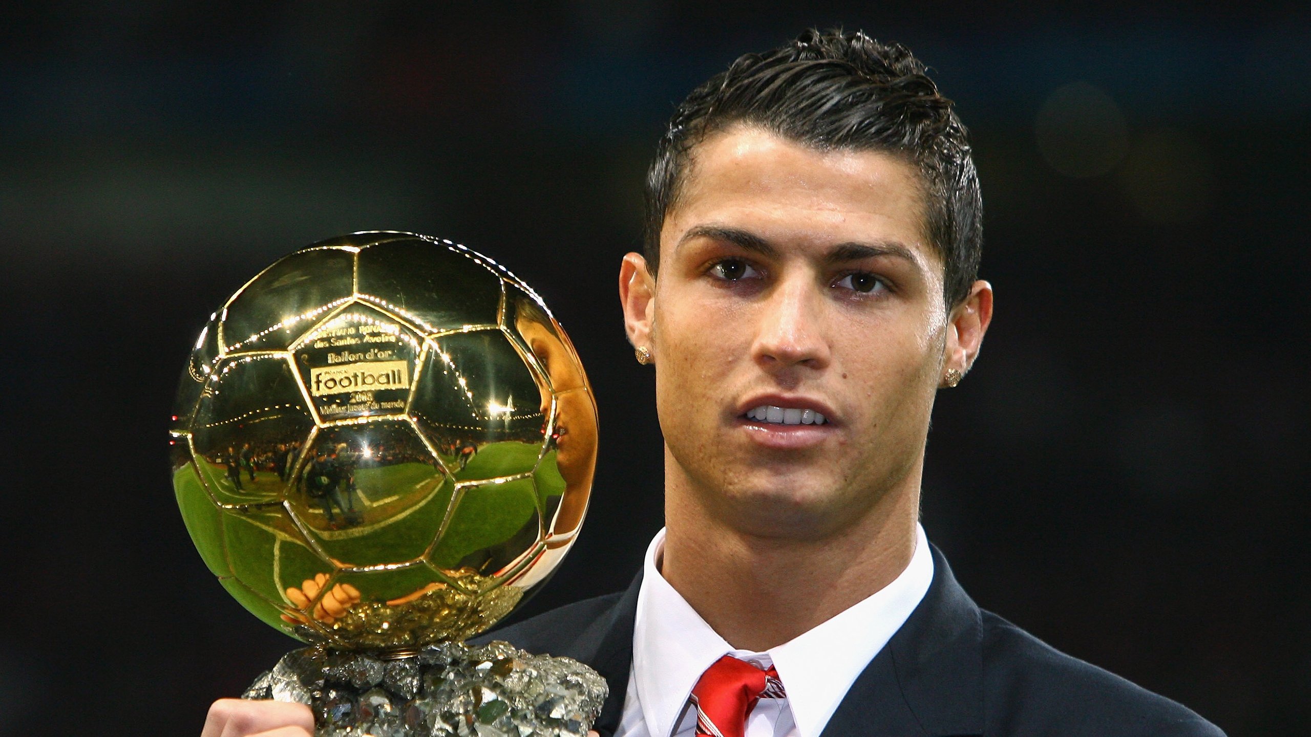 字母哥末节统治攻防，森林狼力克骑士展露冠军相